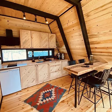 Lodge Sapanca Yanik Bungalov